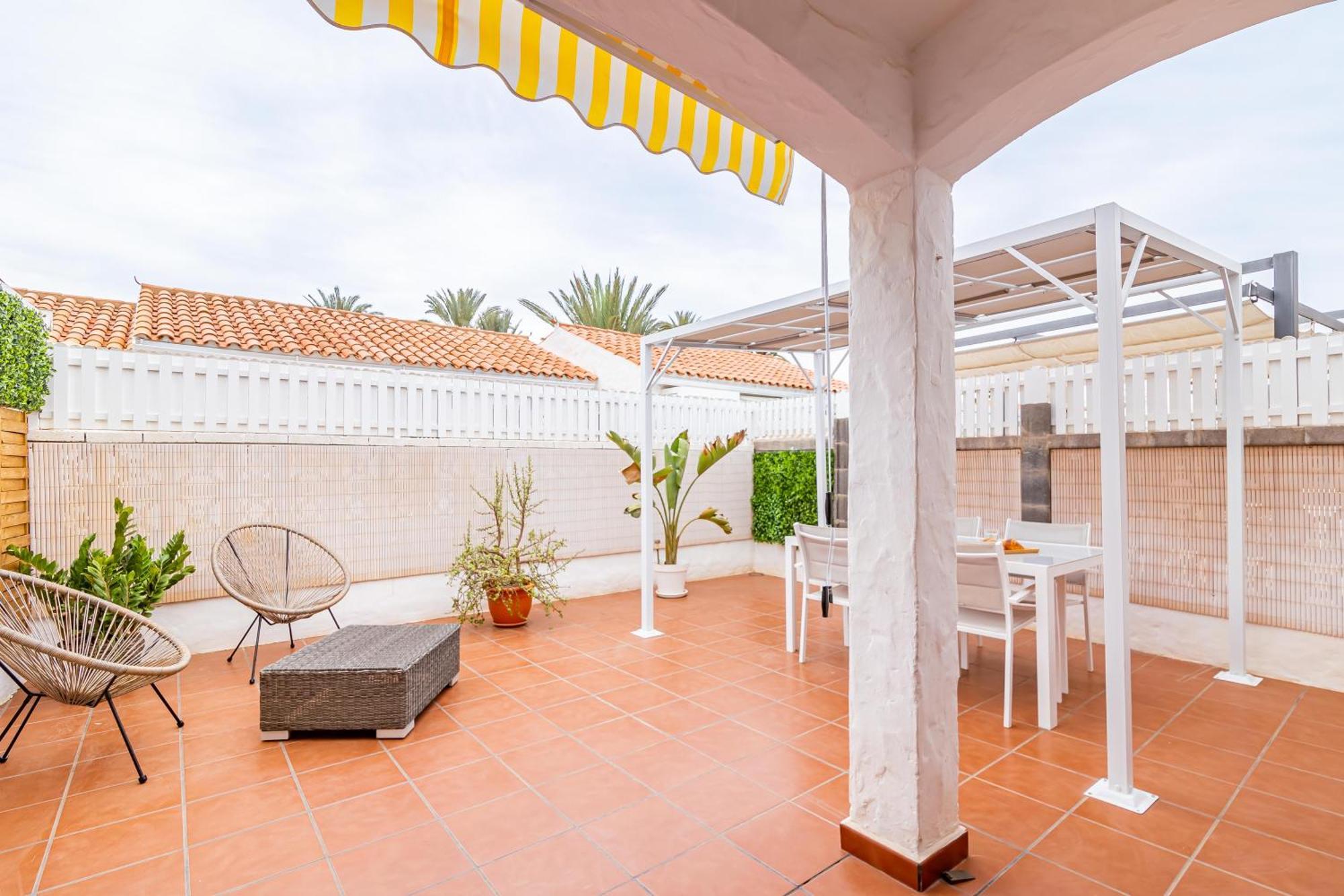 Canarian Holiday Home - Sunset Bungalow In Playa Del Ingles San Bartolome de Tirajana  Exterior photo